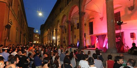 bacheka incontri bologna|Bacheca incontri Bologna: che cos’è e come funziona